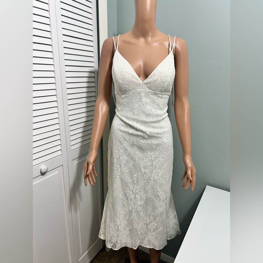Sherri Hill White Floral Lace Sleeveless Wedding Midi Womens Dress Size 14 - Picture 1 of 11
